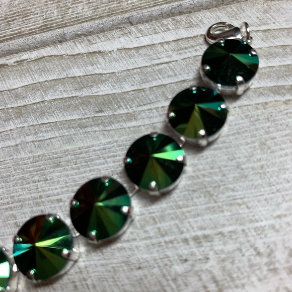 Handmade Swarovski “ Crystal Scarabarus Green” - Picture 6 of 8